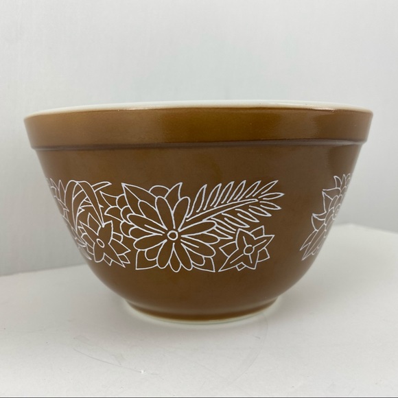 Vintage PYREX••Woodland mixing bowl set of three - Picture 6 of 16